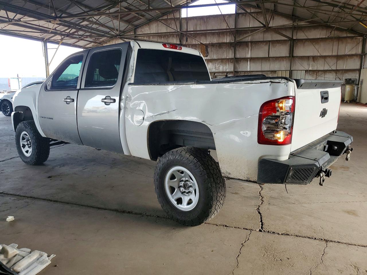 3GCRKTE32AG139274 · 2010 CHEVROLET SILVERADO · 2/13