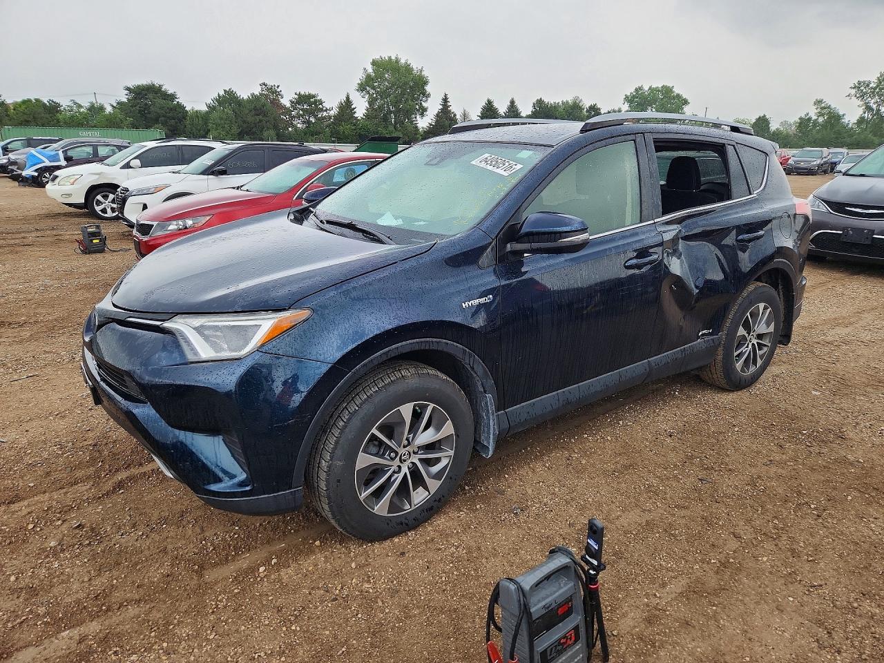 JTMRJREVXJD230619 · 2018 TOYOTA RAV4 HYBRID