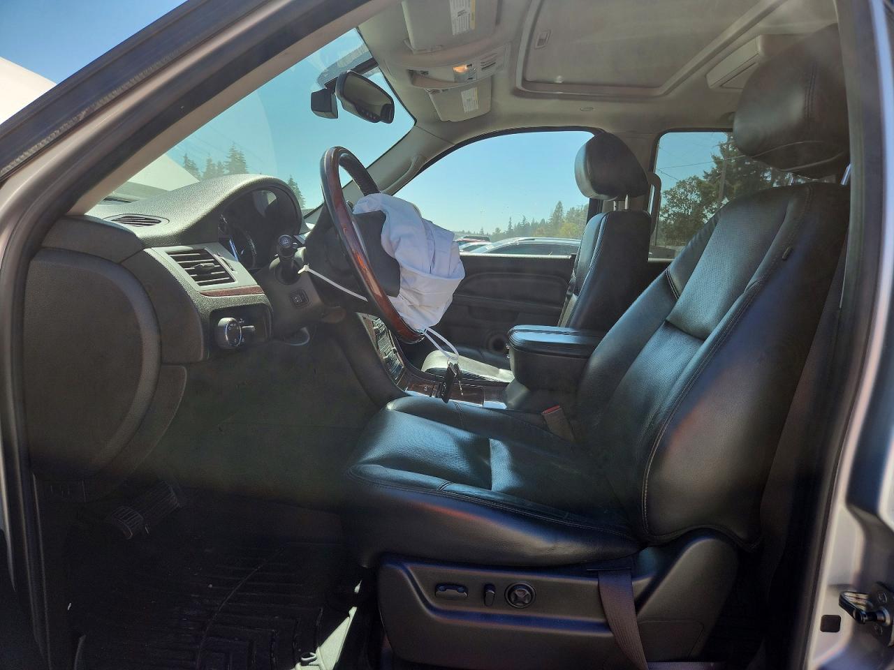 1GYS4CEF2BR194289 · 2011 CADILLAC ESCALADE · 7/14