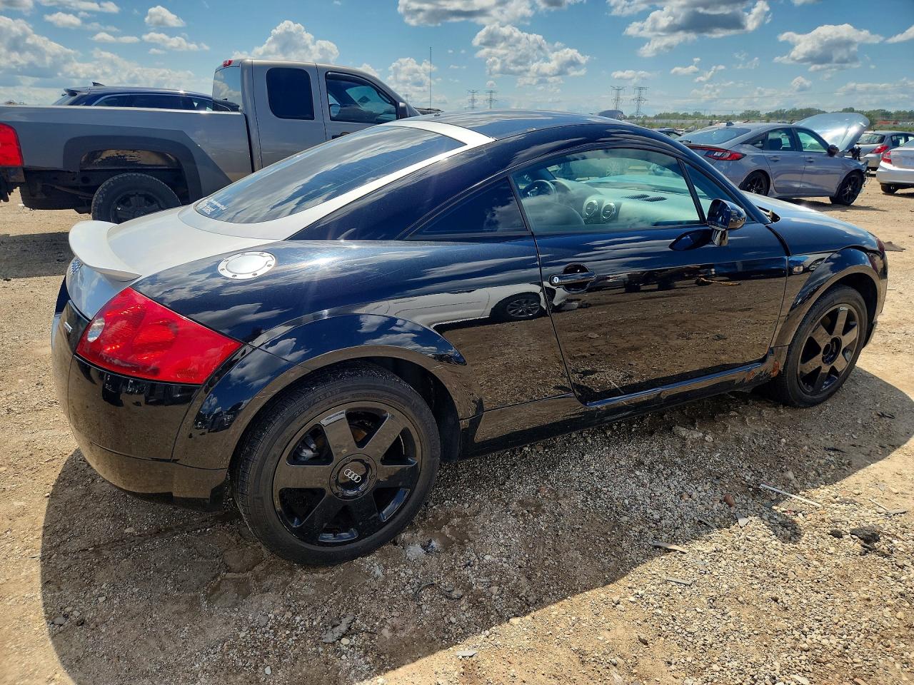 TRUUC28N8Y1075898 · 2000 AUDI TT · 3/12