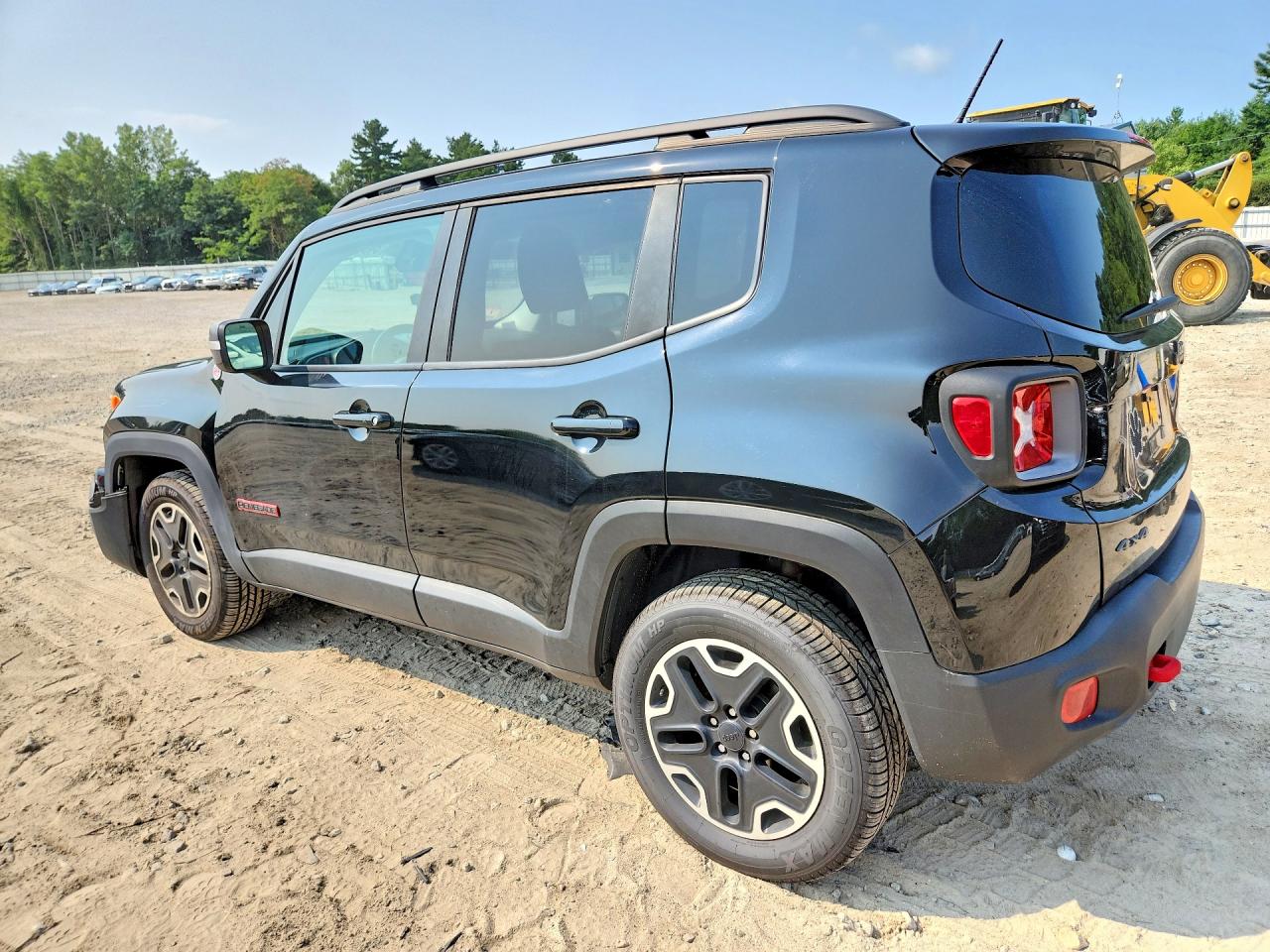 ZACCJBCT2GPD02745 · 2016 JEEP RENEGADE · 2/13