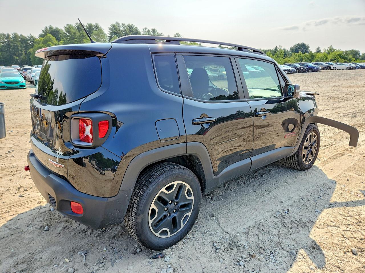 ZACCJBCT2GPD02745 · 2016 JEEP RENEGADE · 3/13