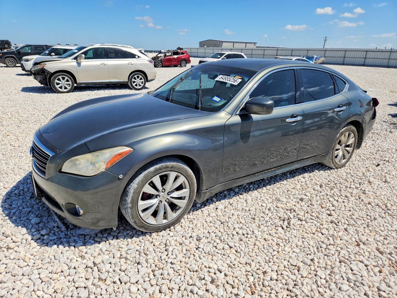 2011 INFINITI M37