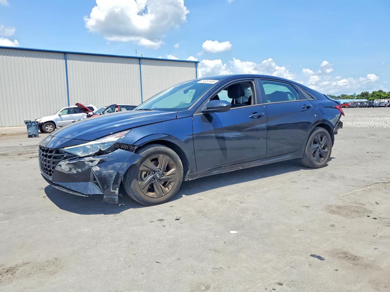 5NPLM4AG1NH070573 · 2022 HYUNDAI ELANTRA