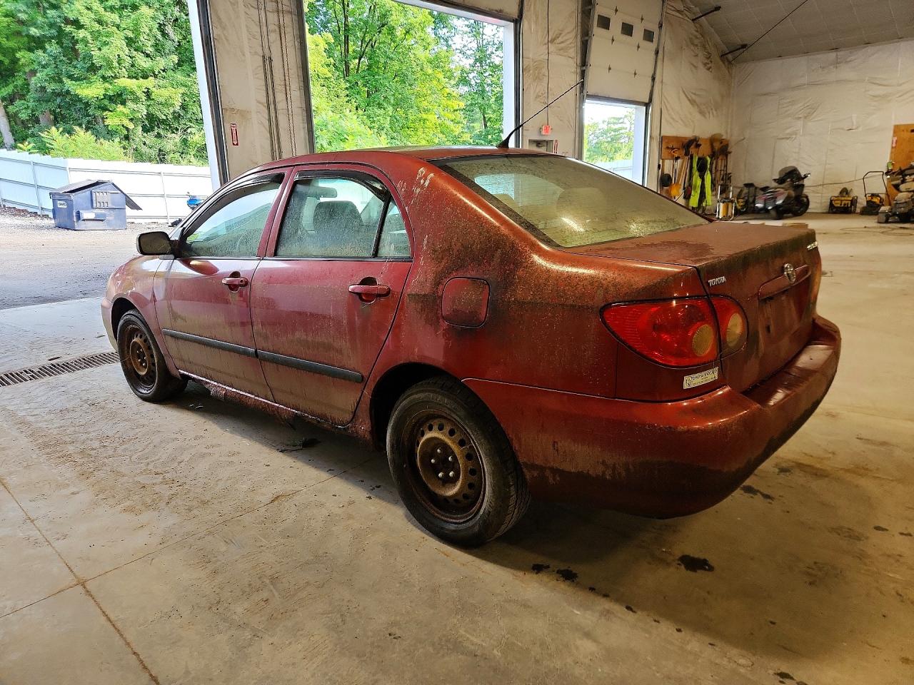 2T1BR32E35C336943 · 2005 TOYOTA COROLLA · 2/12