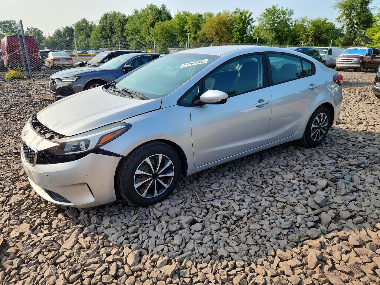 3KPFK4A78JE284302 · 2018 KIA FORTE