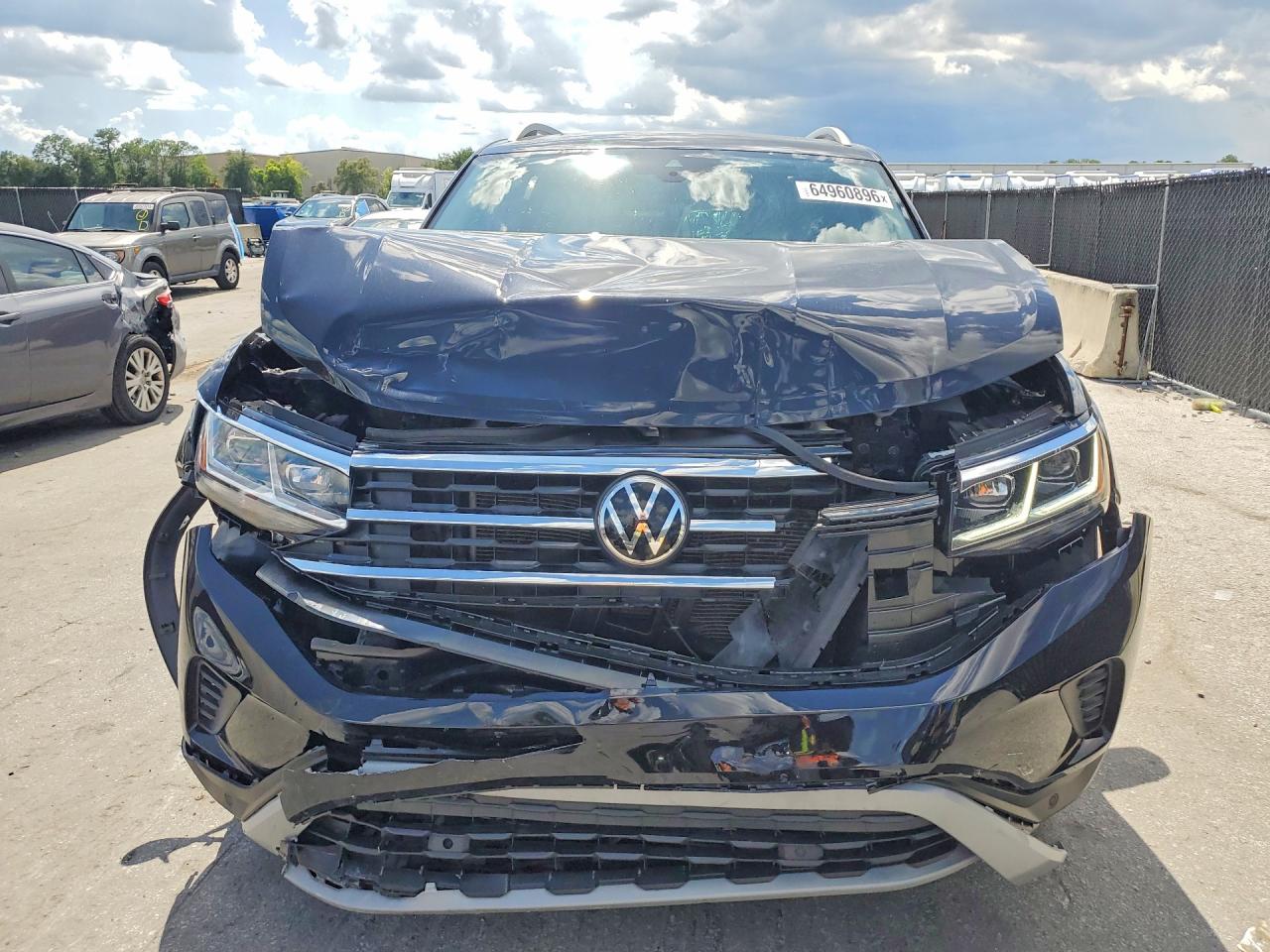 1V2BP2CA0MC574041 · 2021 VOLKSWAGEN ATLAS · 5/10