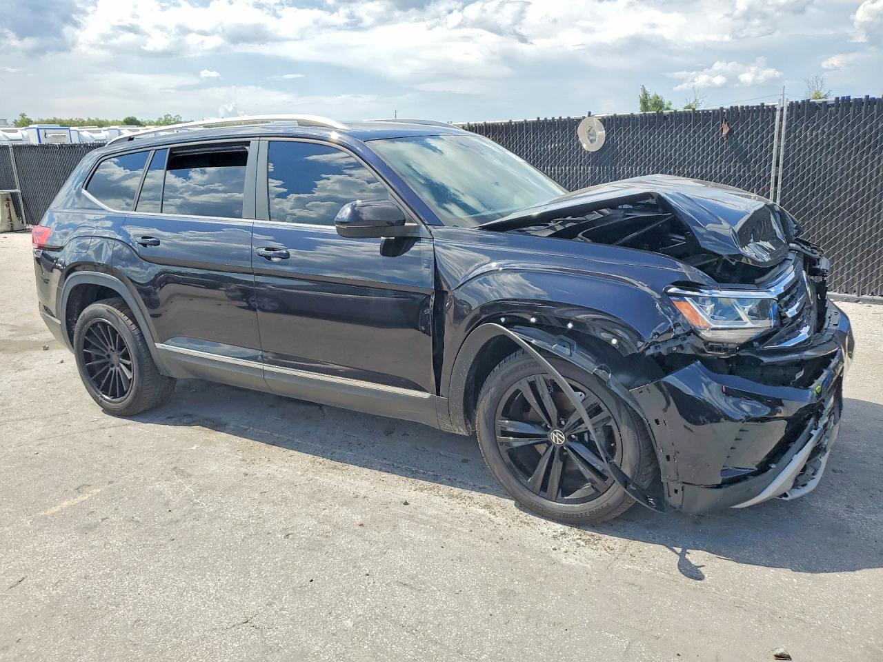 1V2BP2CA0MC574041 · 2021 VOLKSWAGEN ATLAS · 4/10