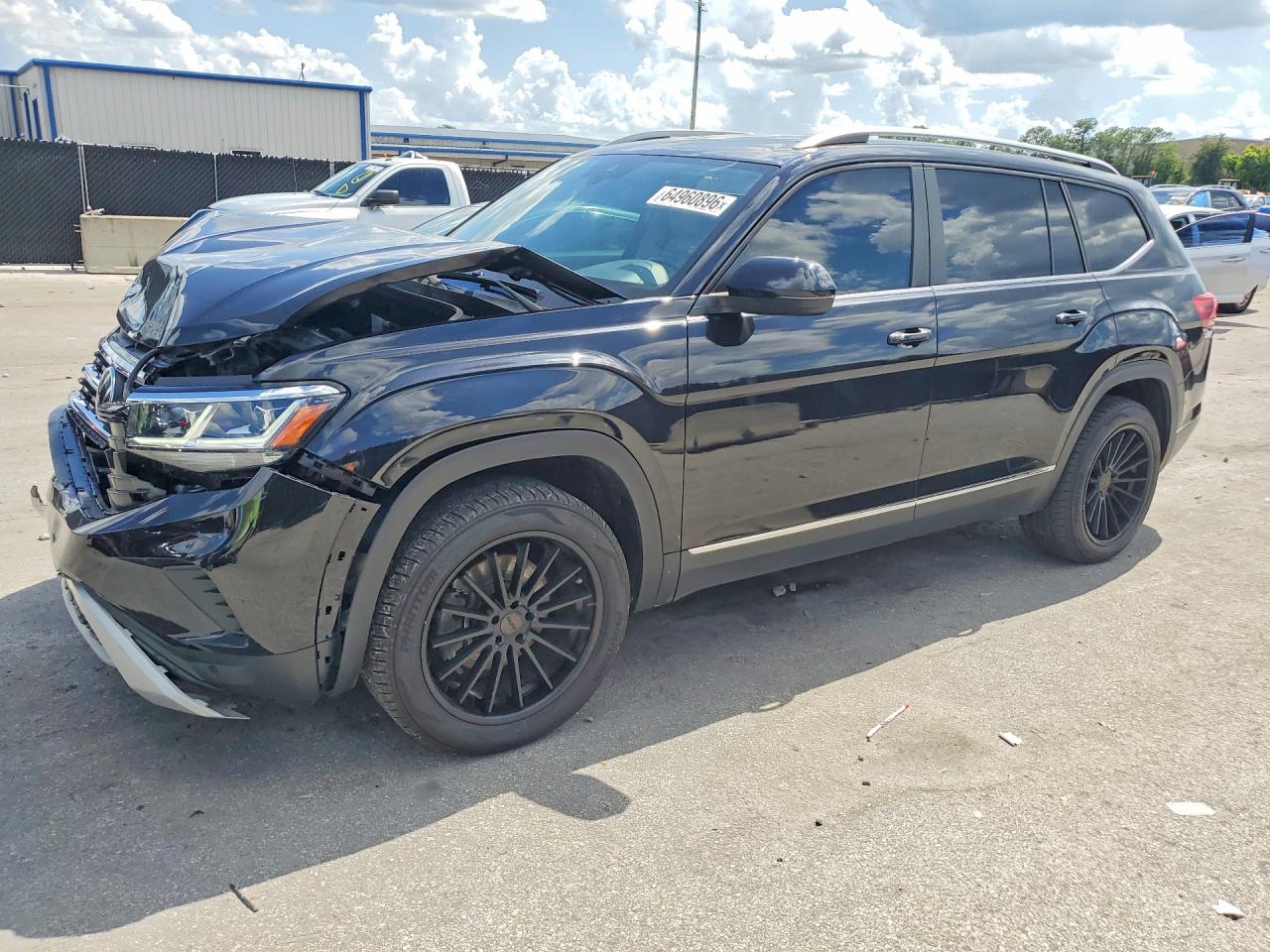 1V2BP2CA0MC574041 · 2021 VOLKSWAGEN ATLAS