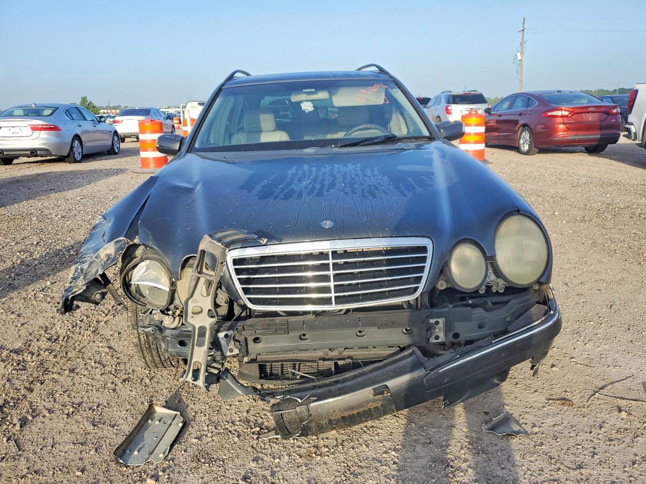 WDBJH65J92X080618 · 2002 MERCEDES-BENZ E · 5/12