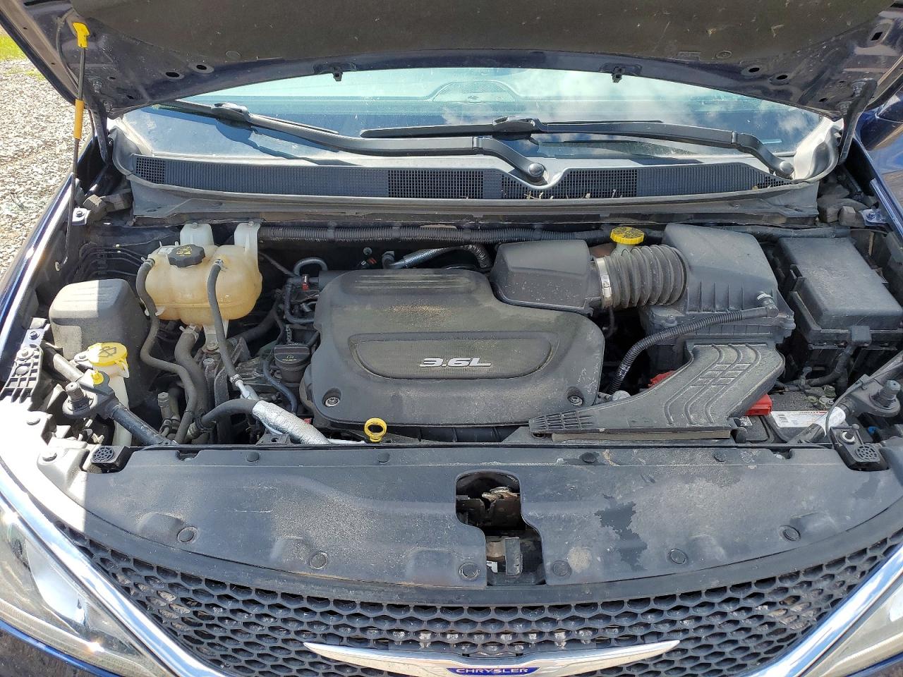 2C4RC1BGXJR280533 · 2018 CHRYSLER PACIFICA · 12/13