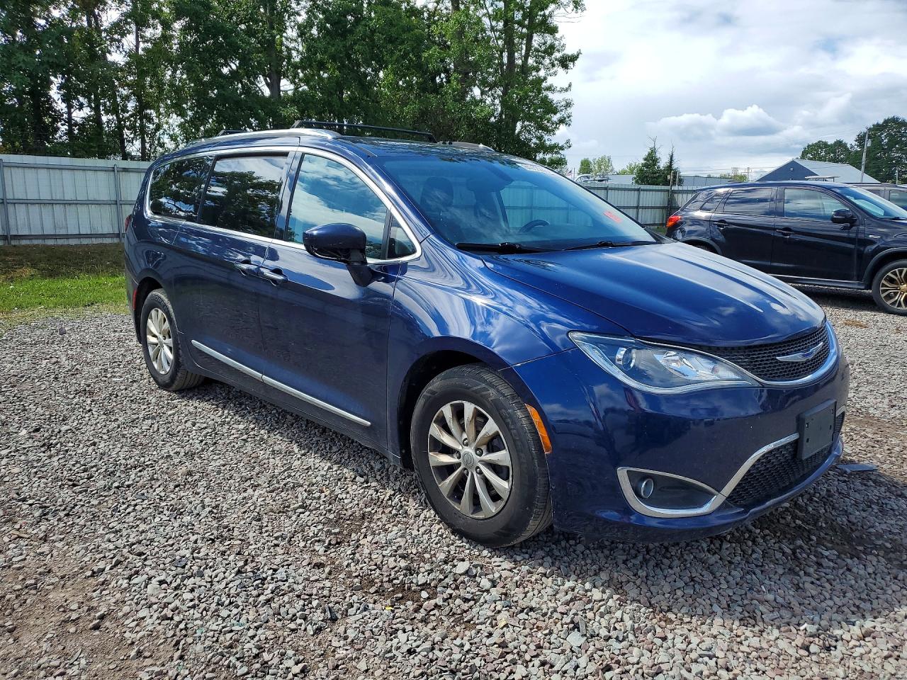2C4RC1BGXJR280533 · 2018 CHRYSLER PACIFICA · 4/13
