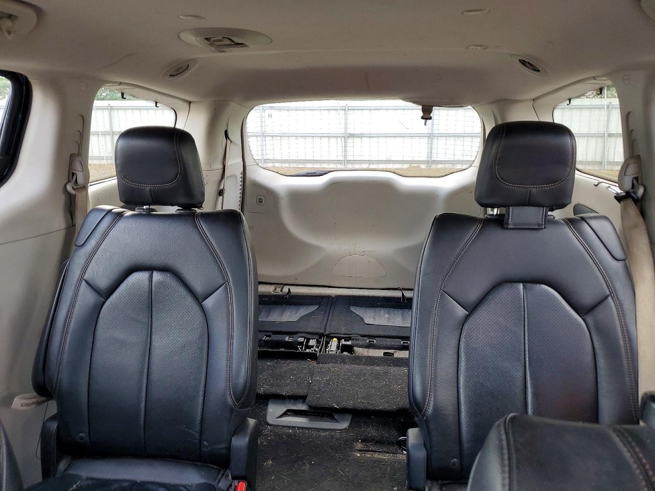 2C4RC1BGXJR280533 · 2018 CHRYSLER PACIFICA · 10/13