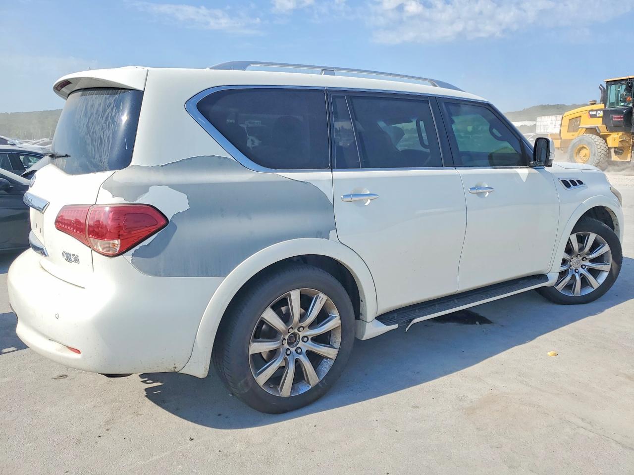 JN8AZ2NE8B9004097 · 2011 INFINITI QX56 · 3/13