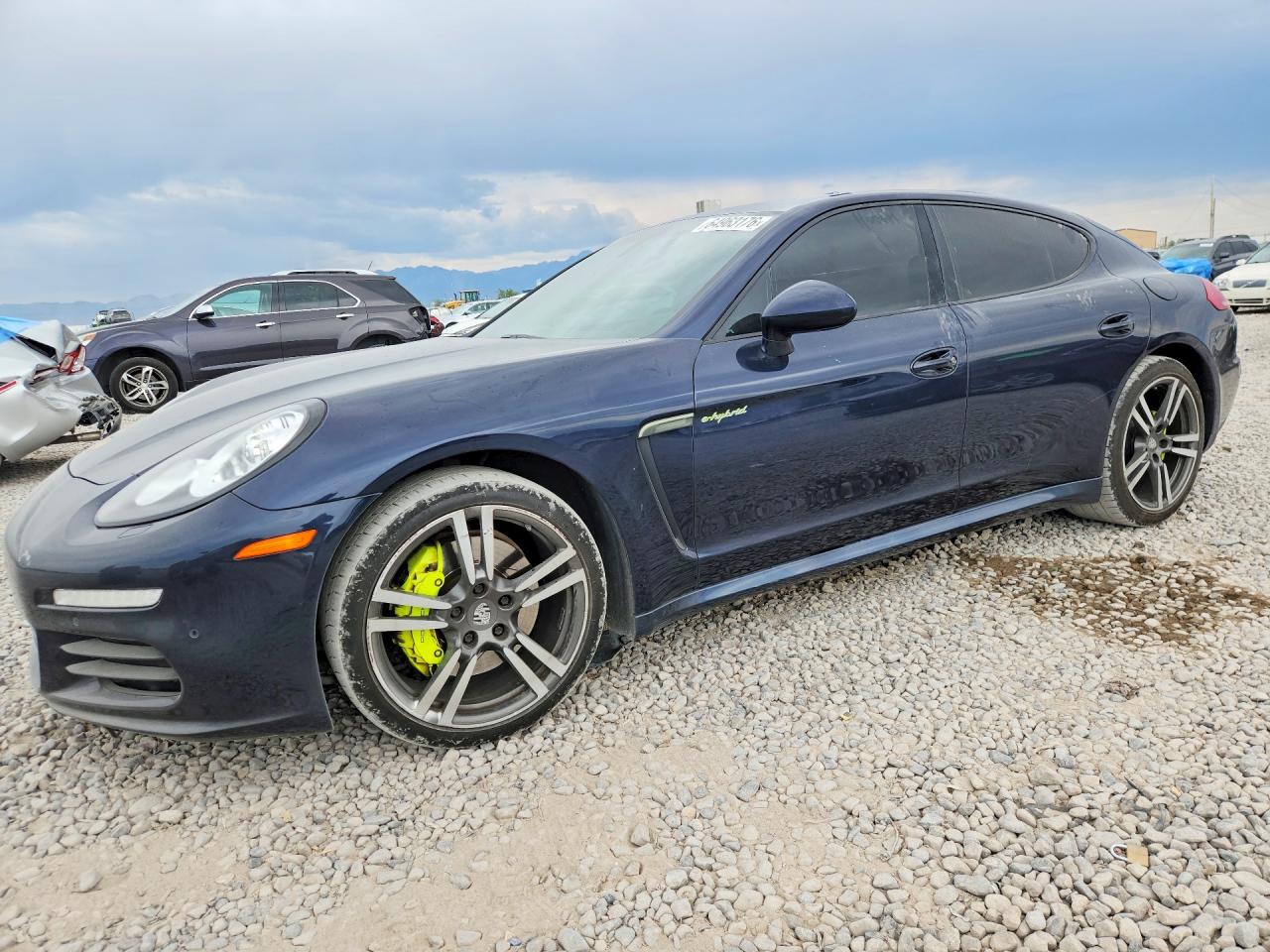 WP0AD2A72GL040623 · 2016 PORSCHE PANAMERA