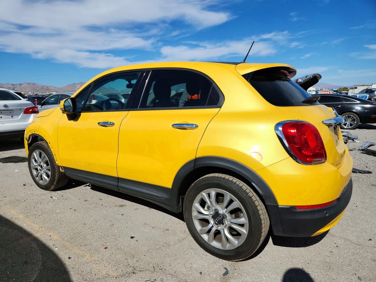 ZFBCFXBT2GP352223 · 2016 FIAT 500X · 2/13
