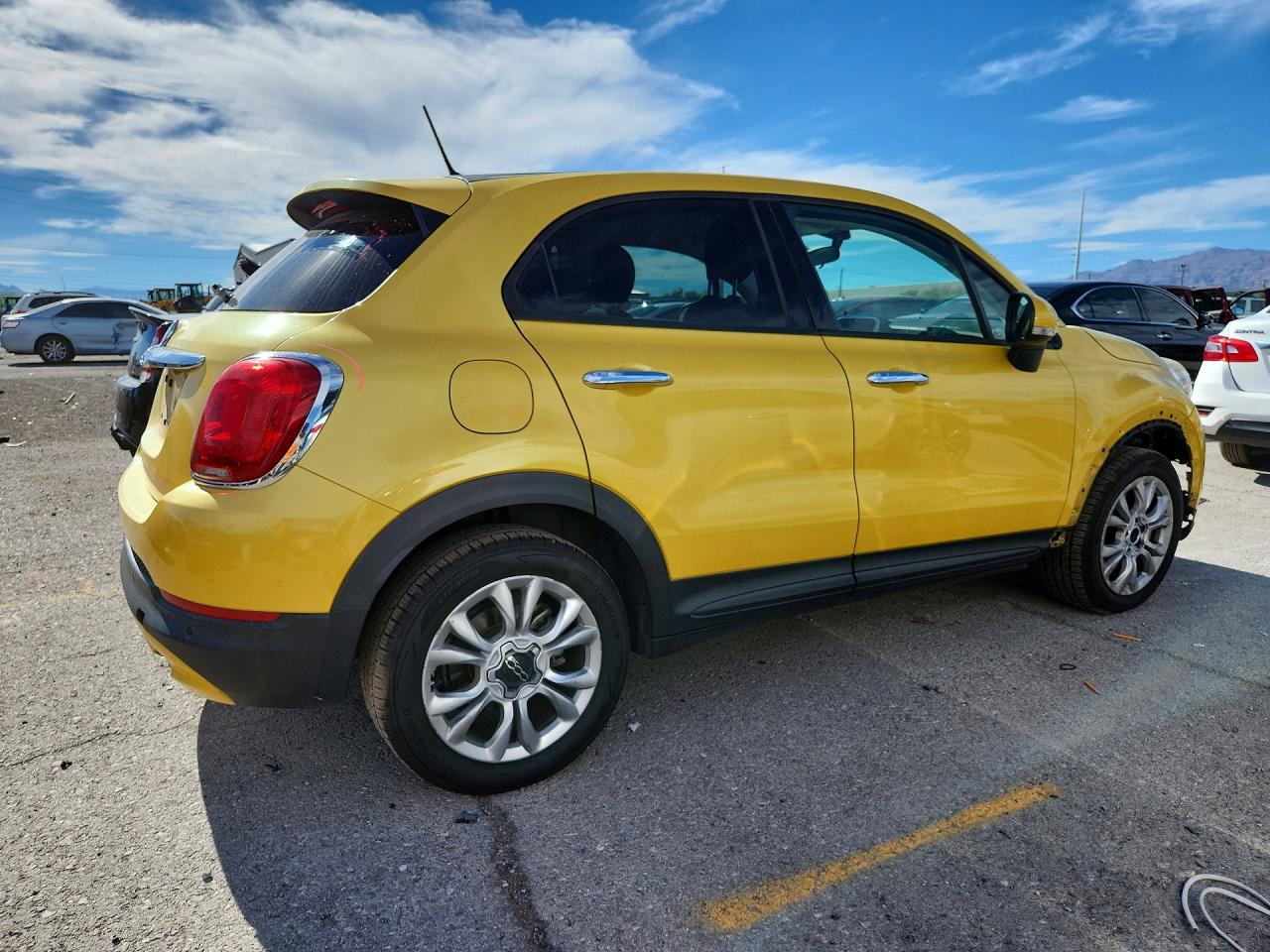 ZFBCFXBT2GP352223 · 2016 FIAT 500X · 3/13