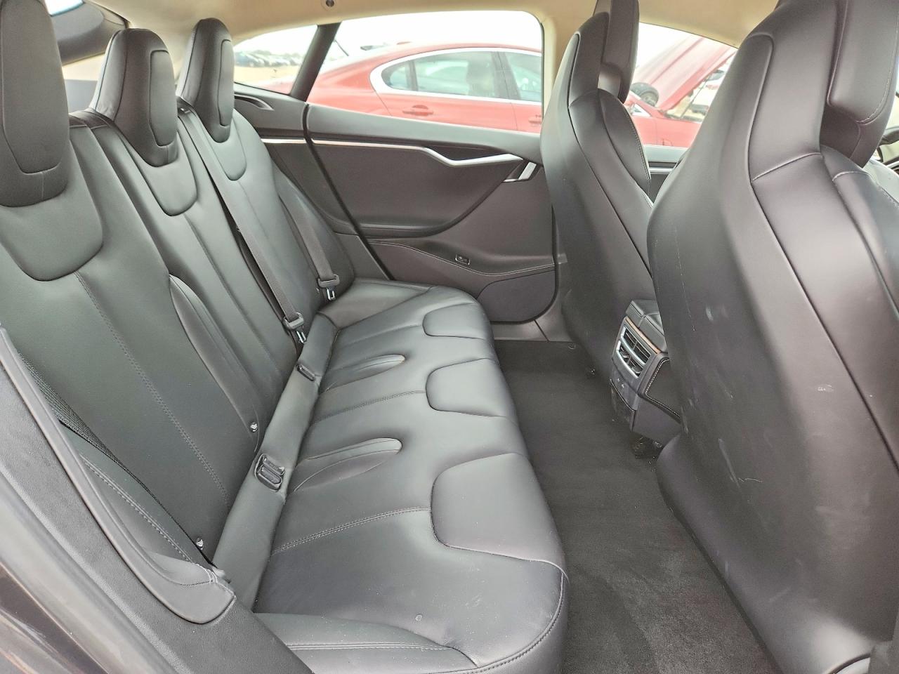 5YJSA1E26HF205504 · 2017 TESLA MODEL S · 10/12