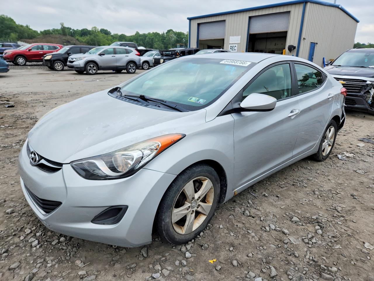 2011 HYUNDAI ELANTRA