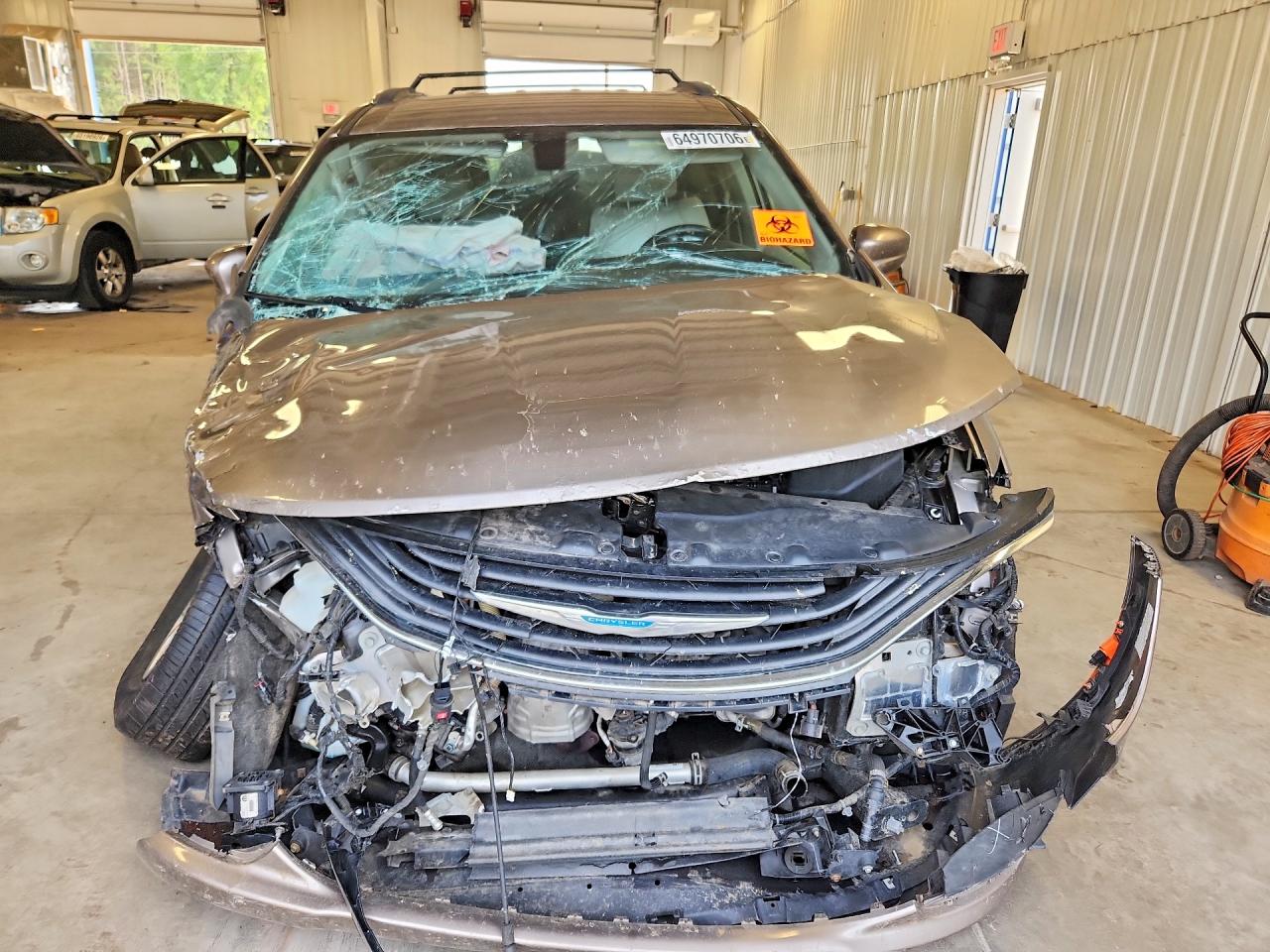 2C4RC1L78JR133495 · 2018 CHRYSLER PACIFICA · 5/13