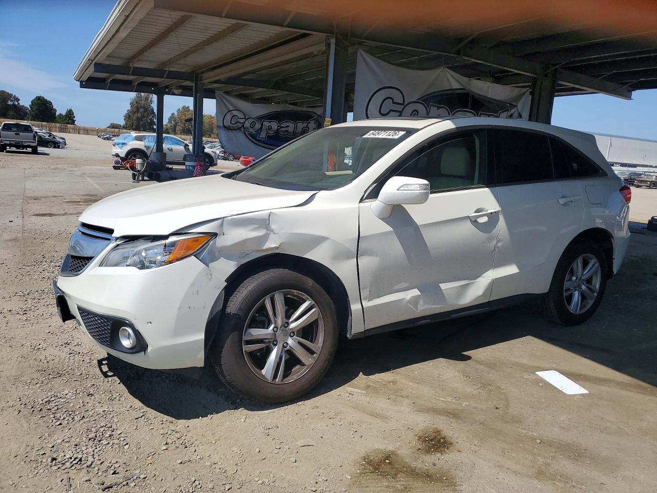 5J8TB4H57FL020642 · 2015 ACURA RDX