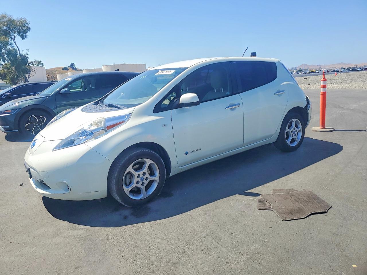 2012 NISSAN LEAF
