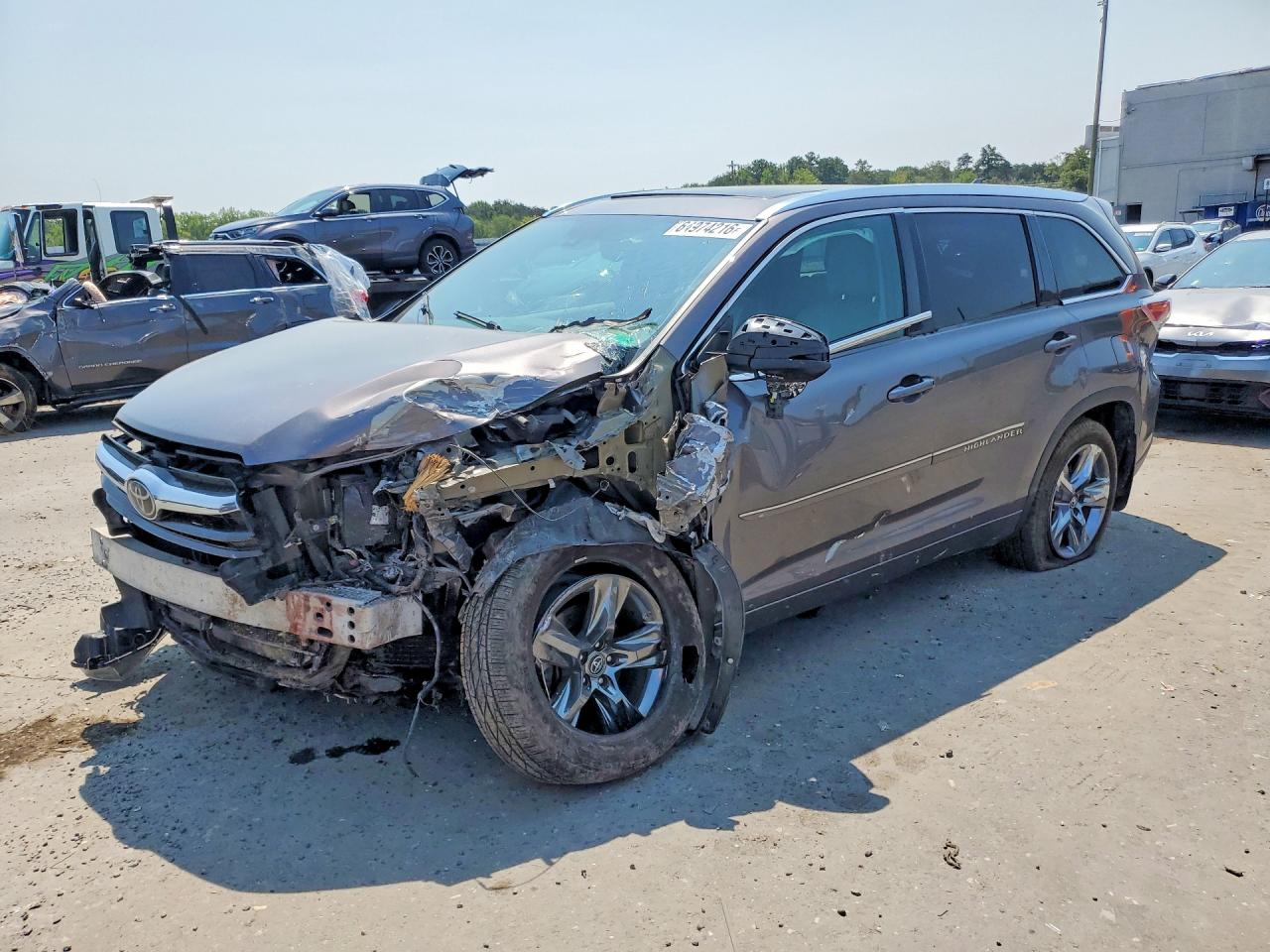 5TDDKRFH1GS337166 · 2016 TOYOTA HIGHLANDER