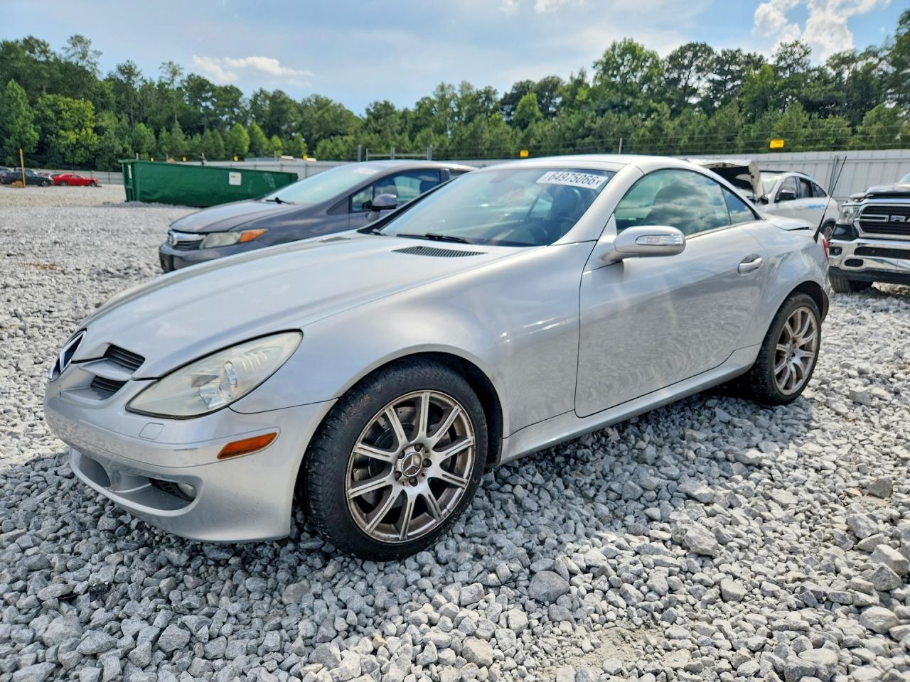 WDBWK56F56F086083 · 2006 MERCEDES-BENZ SLK