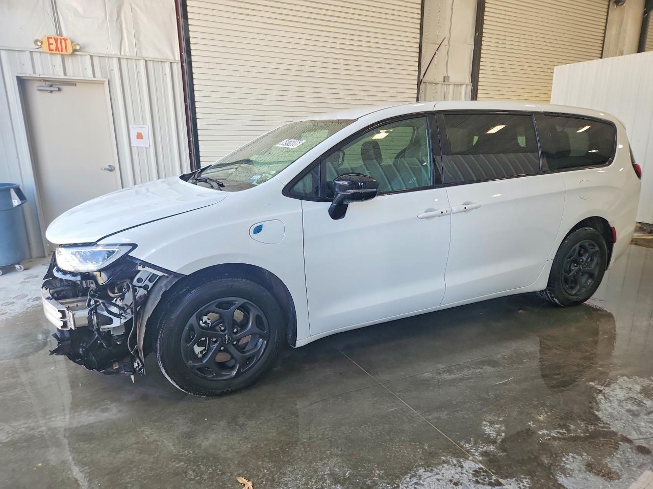 2C4RC1S76RR181168 · 2024 CHRYSLER PACIFICA