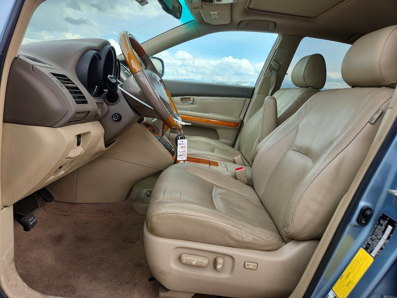 2T2HK31U07C045807 · 2007 LEXUS RX · 7/12
