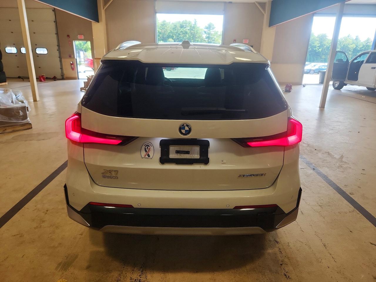 WBX73EF08P5X81165 · 2023 BMW X1 · 6/13