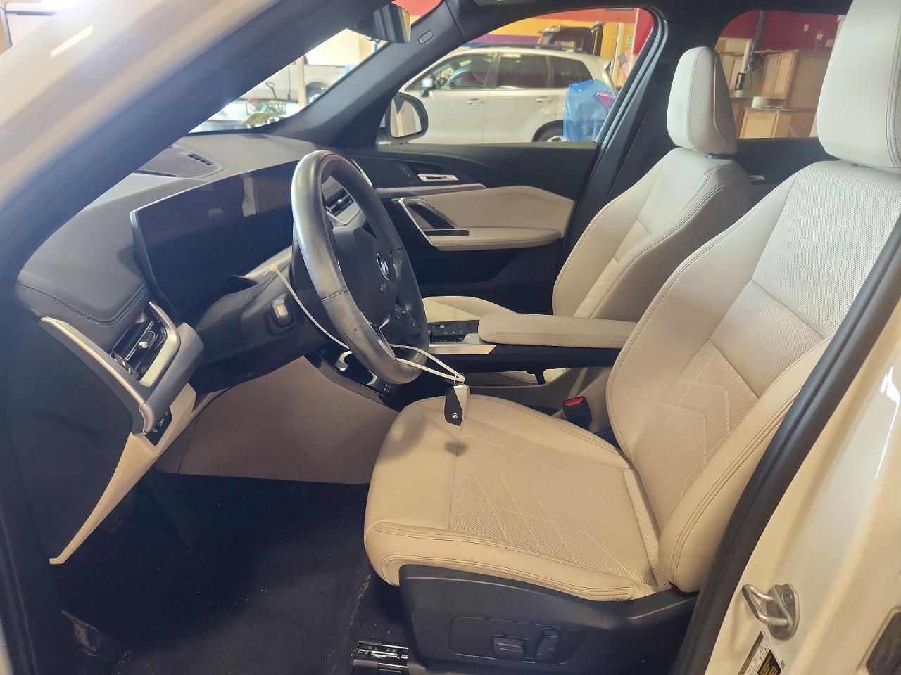 WBX73EF08P5X81165 · 2023 BMW X1 · 7/13