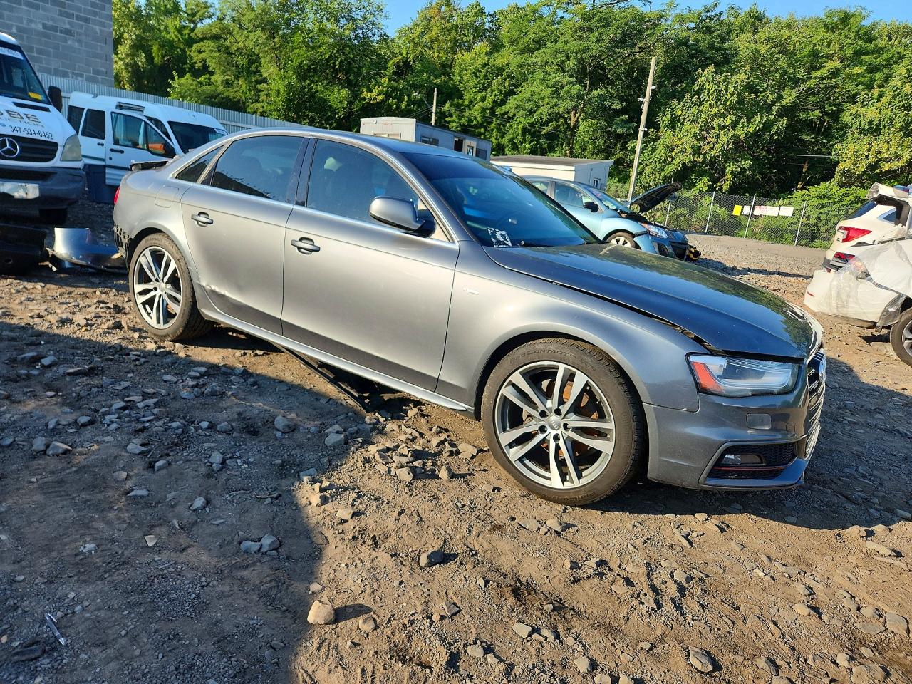 WAUFFAFL1FN005930 · 2015 AUDI A4 · 4/13