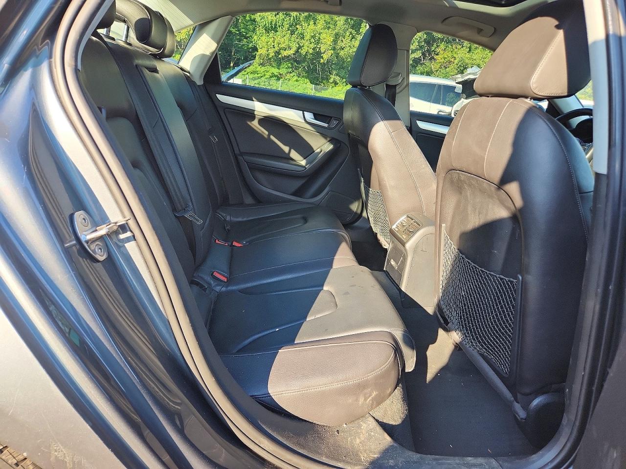 WAUFFAFL1FN005930 · 2015 AUDI A4 · 10/13
