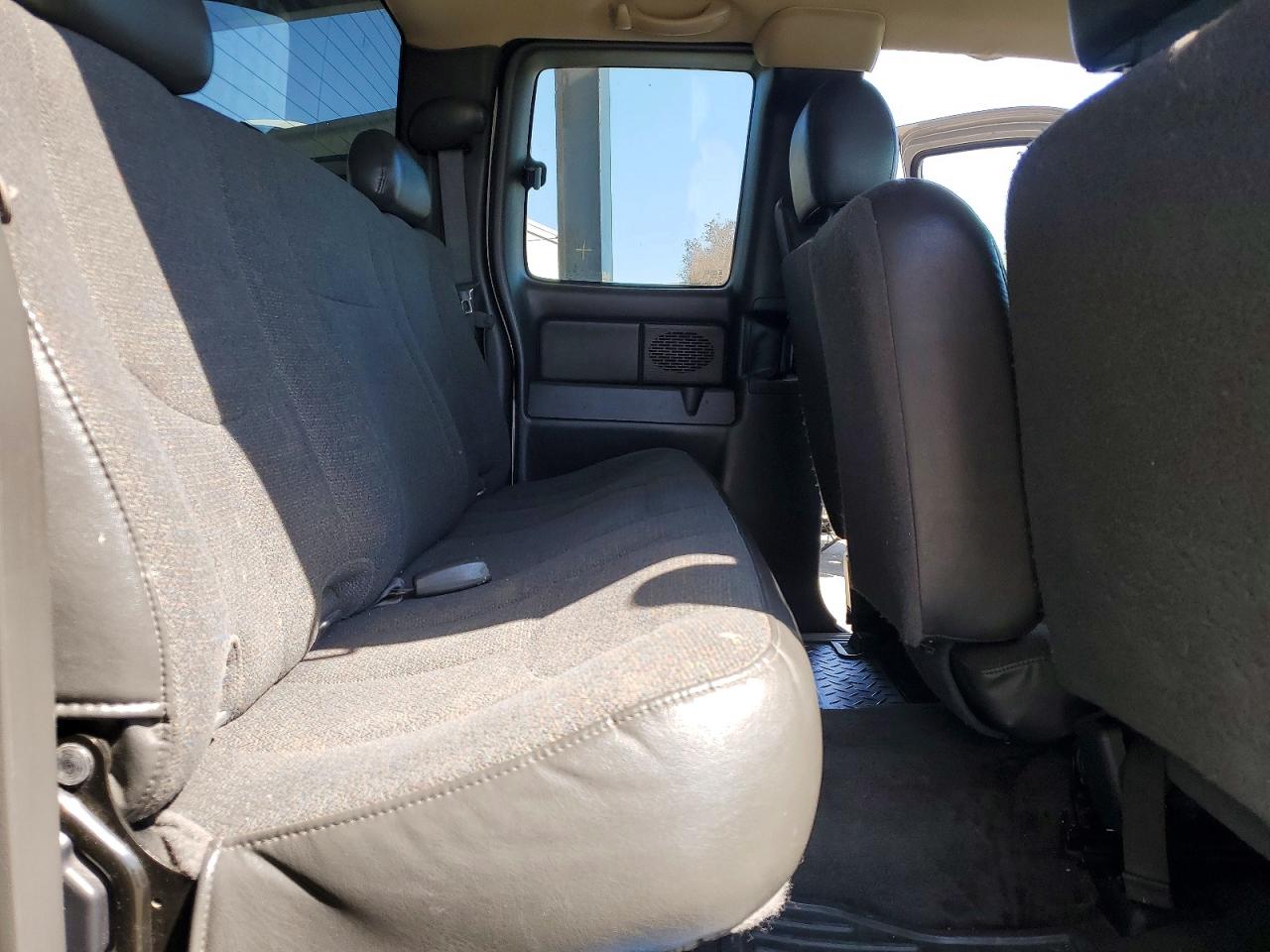 1GCEC19X35Z280065 · 2005 CHEVROLET SILVERADO · 10/12