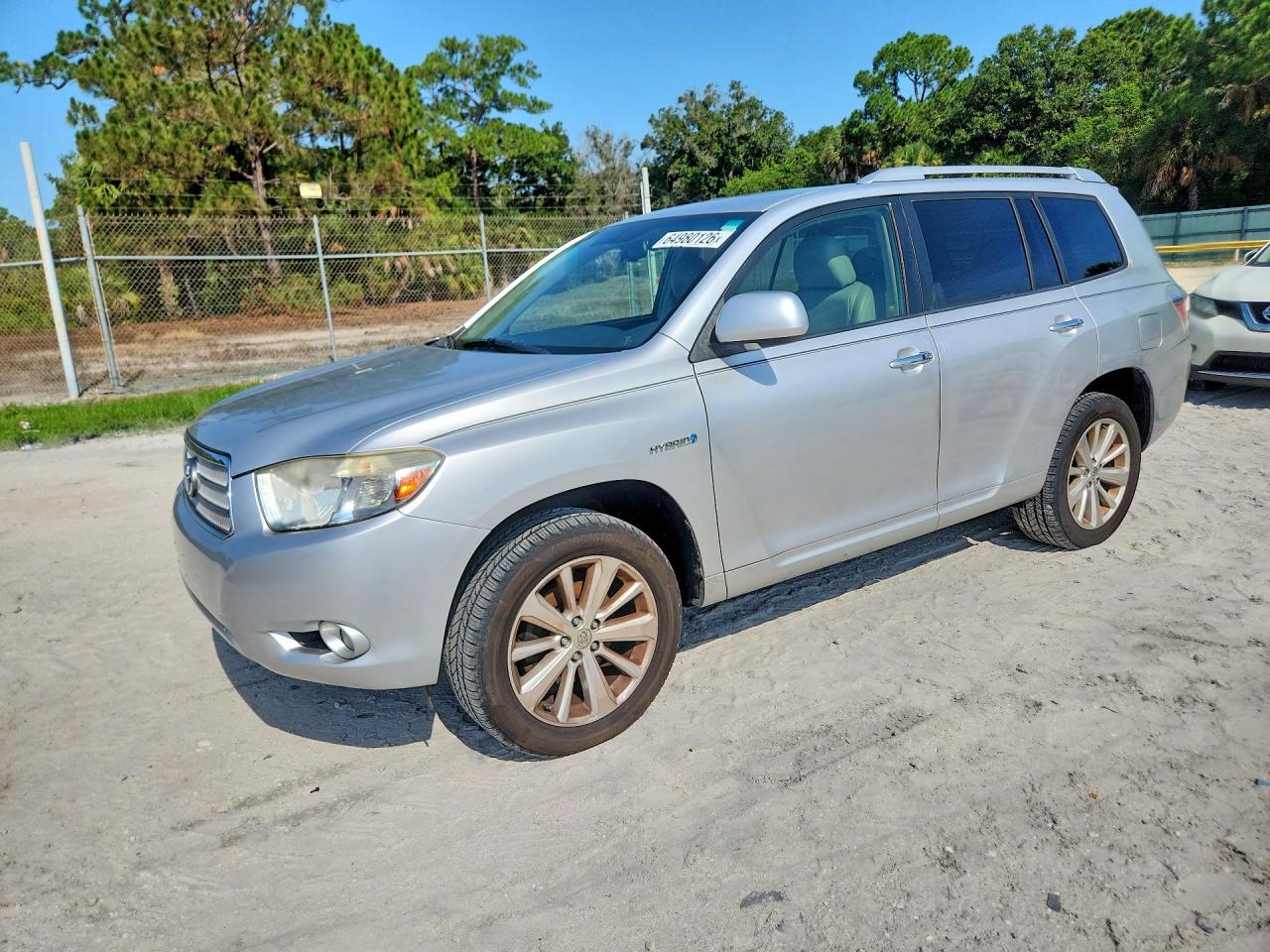 JTEJW3EH1A2047588 · 2010 TOYOTA HIGHLANDER