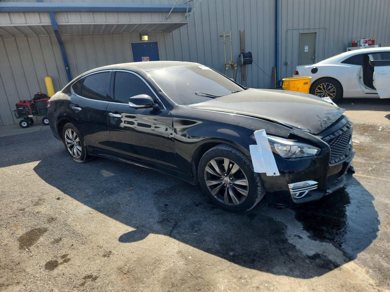 JN1BY1APXBM325787 · 2011 INFINITI M37 · 4/11