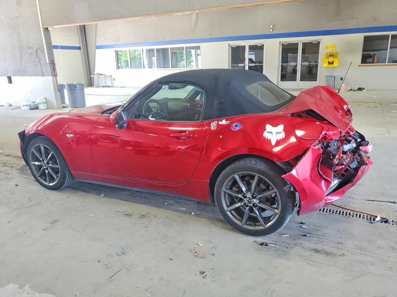 JM1NDAD72G0116320 · 2016 MAZDA MX-5 MIATA · 2/12