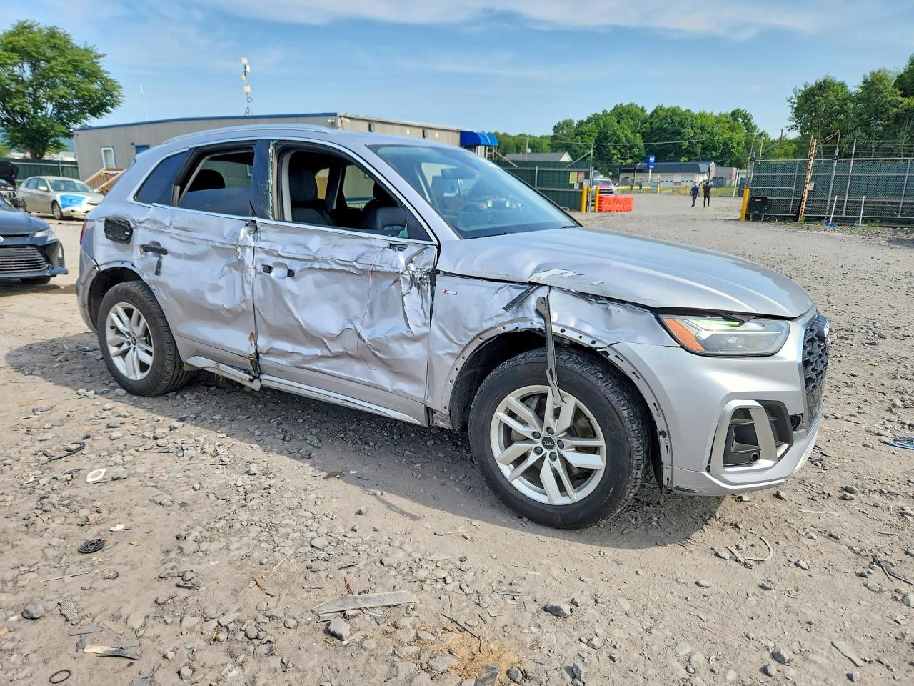 WA1GAAFY2N2005995 · 2022 AUDI Q5 · 4/13
