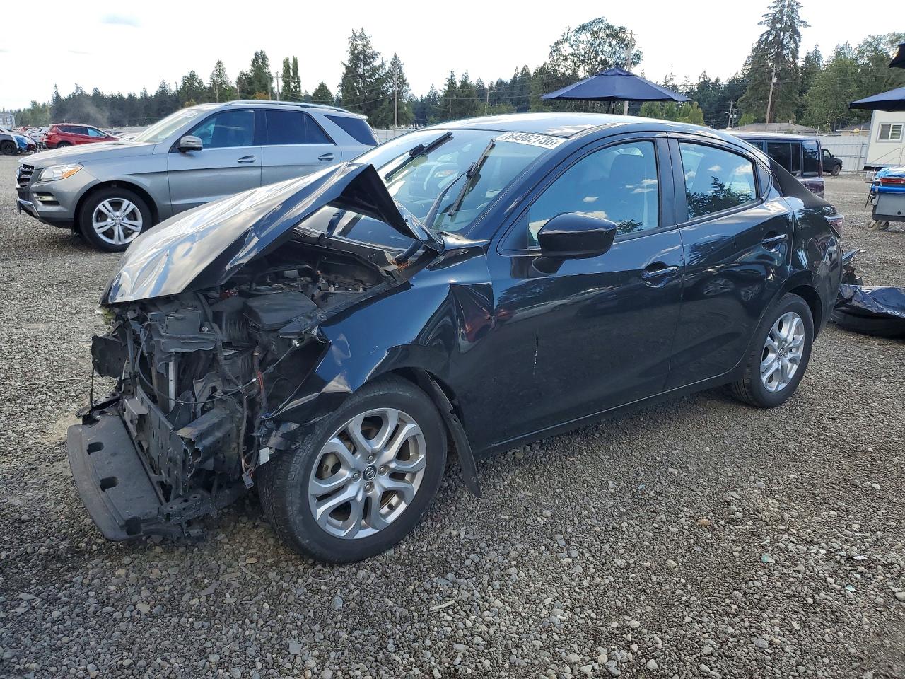 3MYDLBYV8JY317800 · 2018 TOYOTA YARIS IA