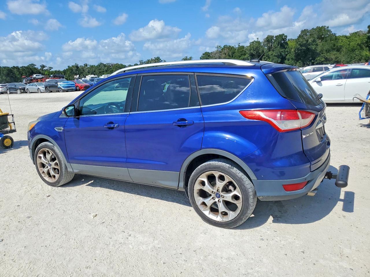 1FMCU0J99EUB60209 · 2014 FORD ESCAPE · 2/13