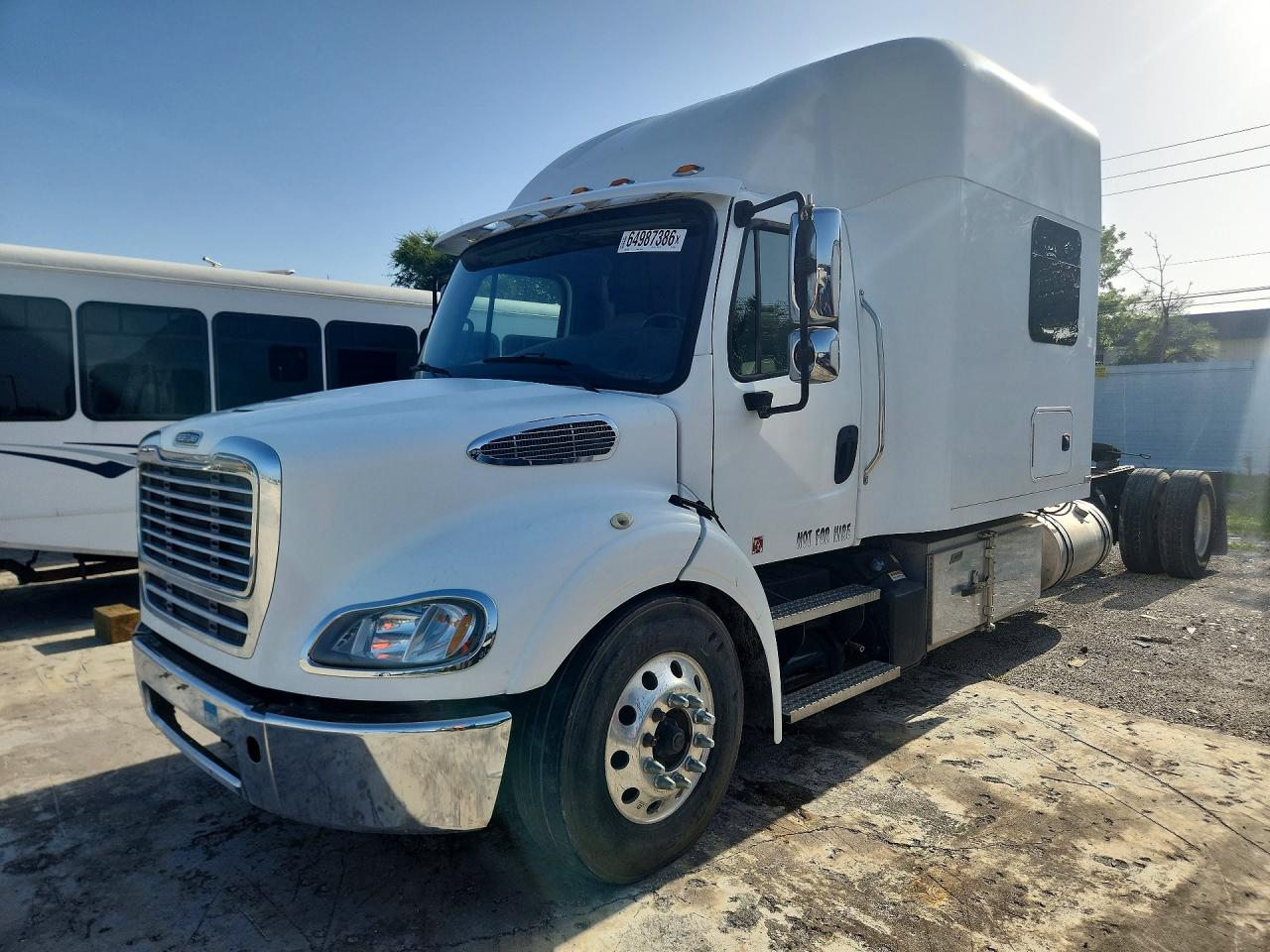 3ALAC4DV8LDKY5815 · 2020 FREIGHTLINER M2