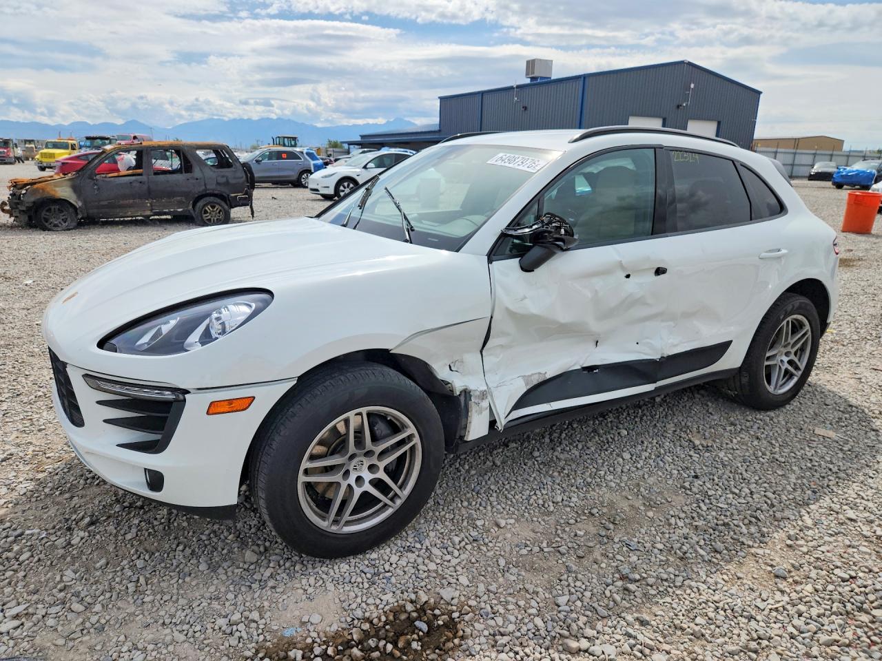 2017 PORSCHE MACAN
