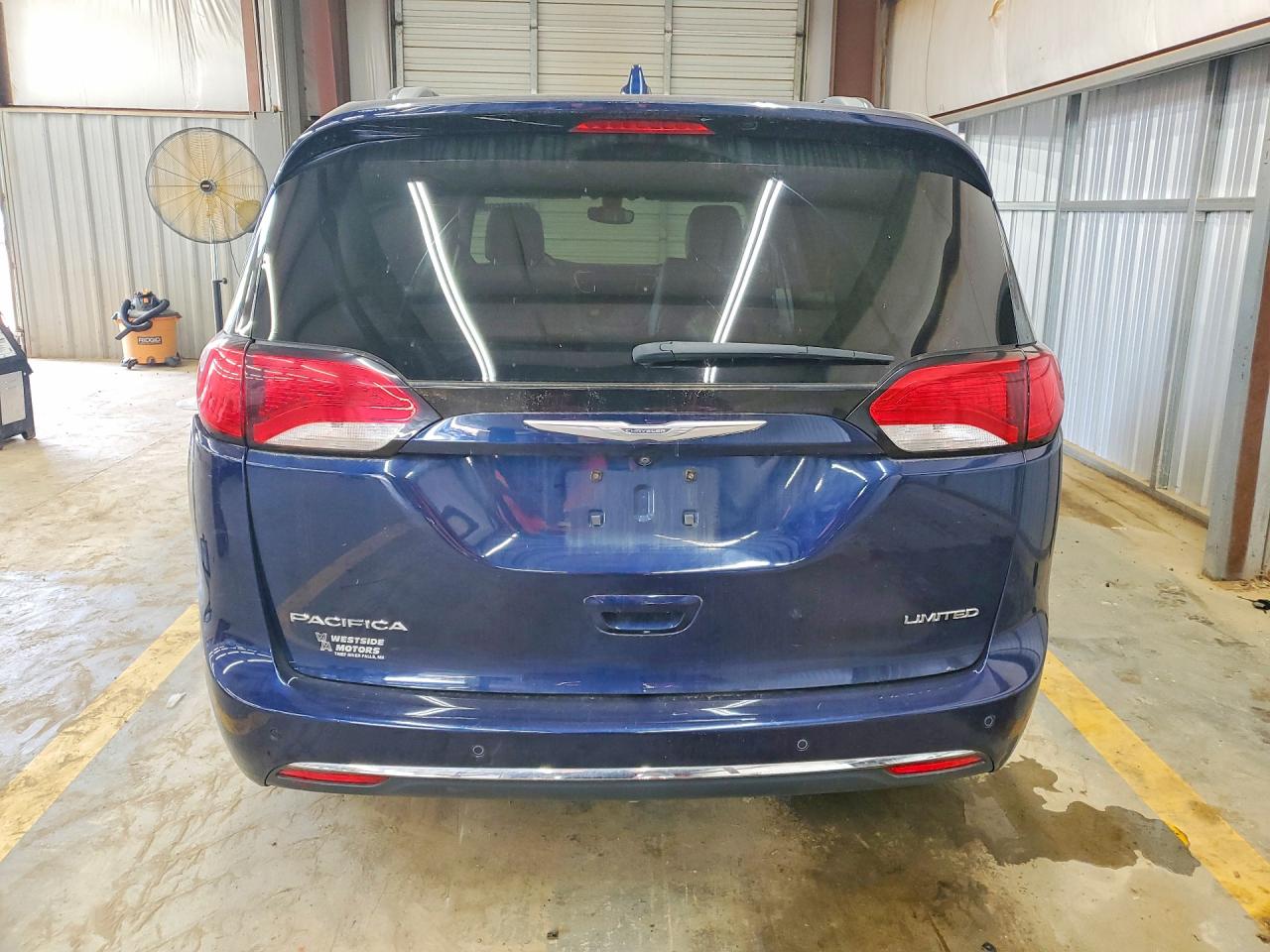 2C4RC1GG7HR594675 · 2017 CHRYSLER PACIFICA · 6/12
