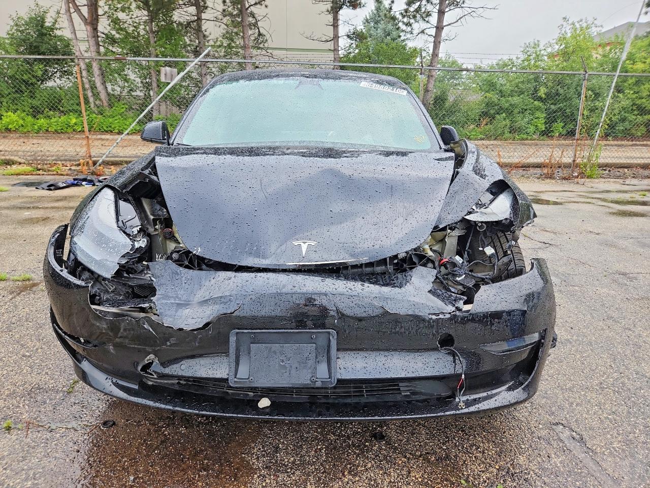 5YJ3E1EA1NF372428 · 2022 TESLA MODEL 3 · 5/12