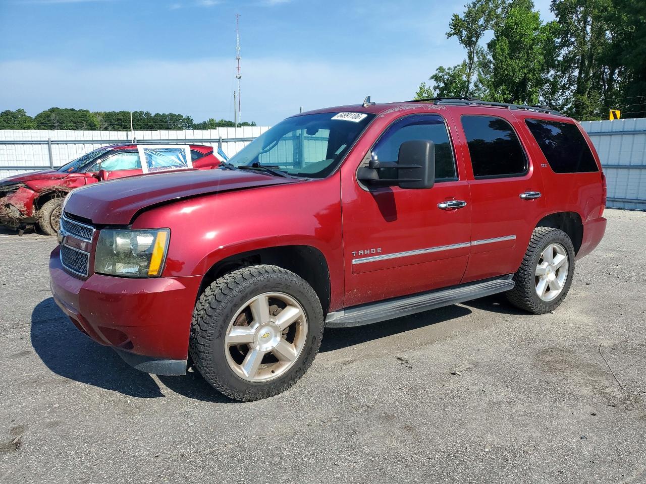 1GNSKCE04BR131550 · 2011 CHEVROLET TAHOE