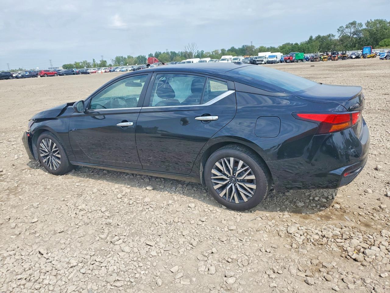 1N4BL4DV4PN389032 · 2023 NISSAN ALTIMA · 2/12