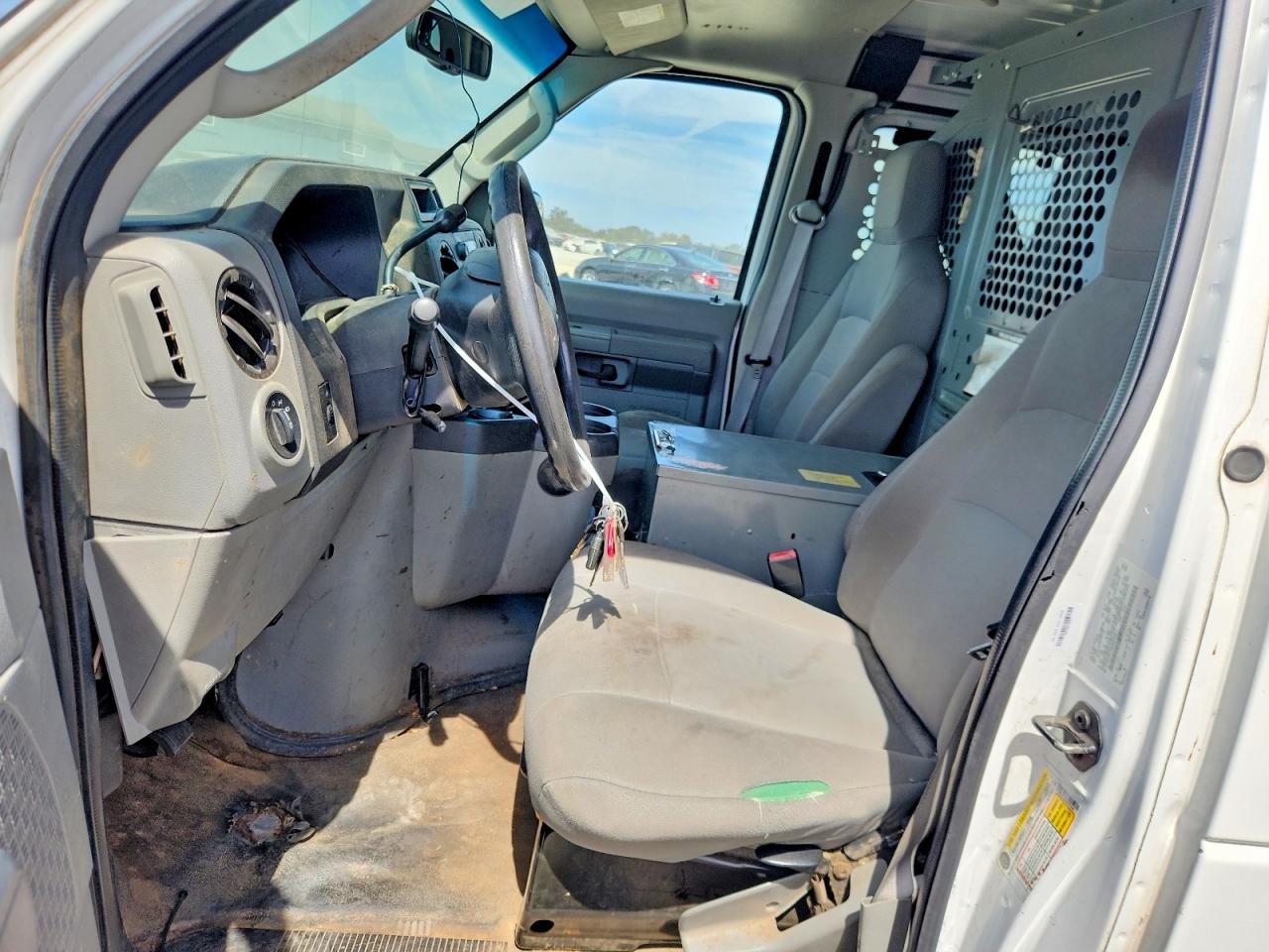 1FTNE2EL0BDB37098 · 2011 FORD ECONOLINE · 7/14