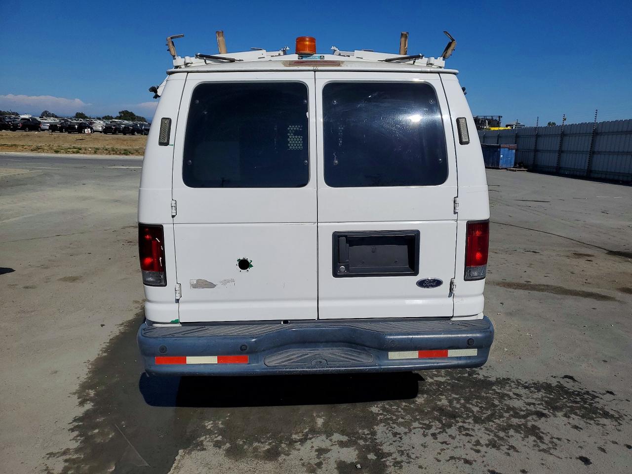 1FTNE2EL0BDB37098 · 2011 FORD ECONOLINE · 6/14