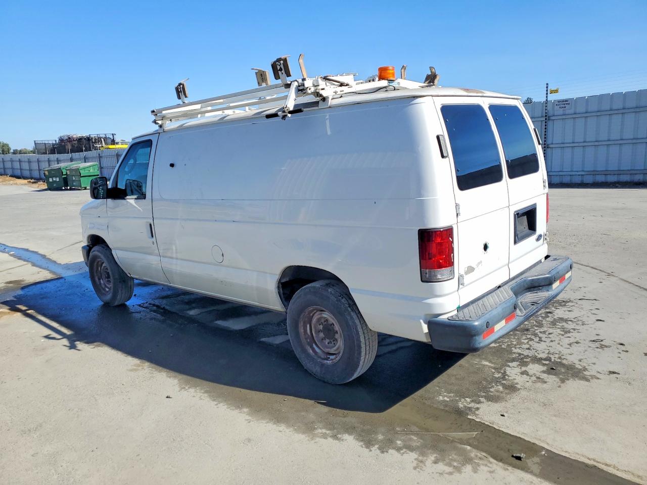 1FTNE2EL0BDB37098 · 2011 FORD ECONOLINE · 2/14